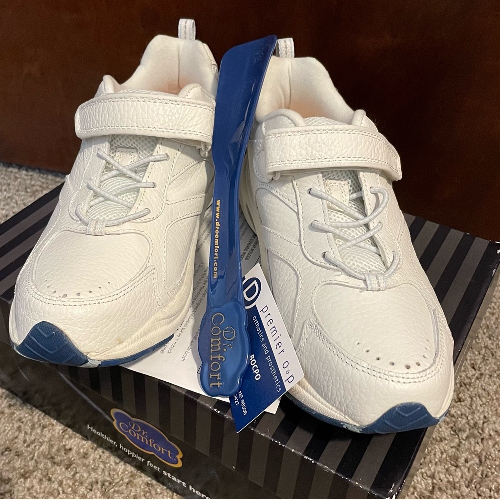 Dr Comfort White Leather Walking Shoe Men's 9 with Custom Orthotics. NEW IN BOX